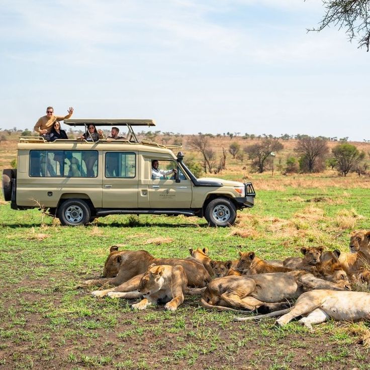 Kenya & Tanzania Explorer